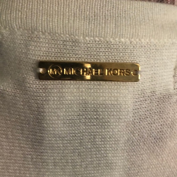 Top - Picture 3 of 4